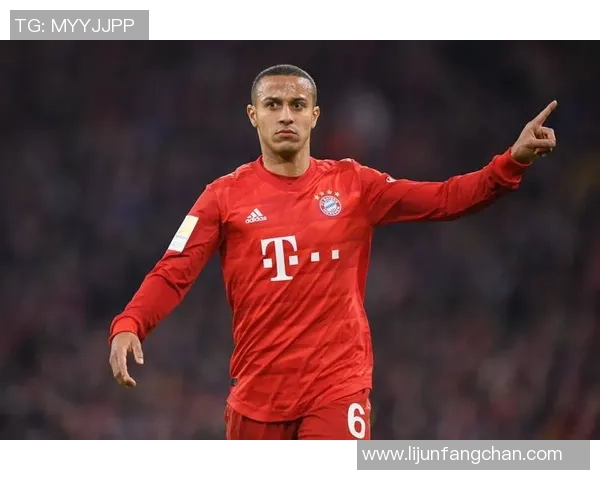 足球传奇退役瞬间回顾精彩集锦带你重温辉煌岁月与感动时刻 足球传奇退役瞬间回顾精彩集锦带你重温辉煌岁月与感动时刻